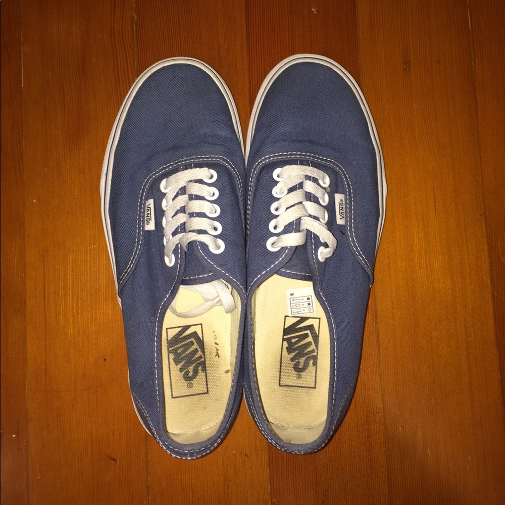 Vans - Picture 2 of 4